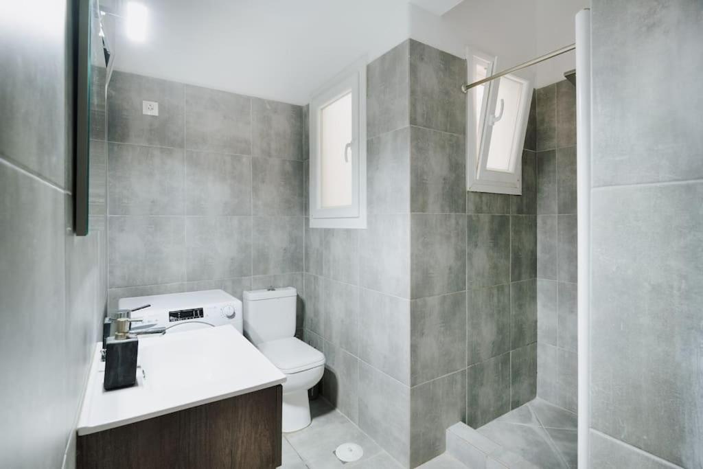 A Place 4 U No18 Apartment Athena Bagian luar foto